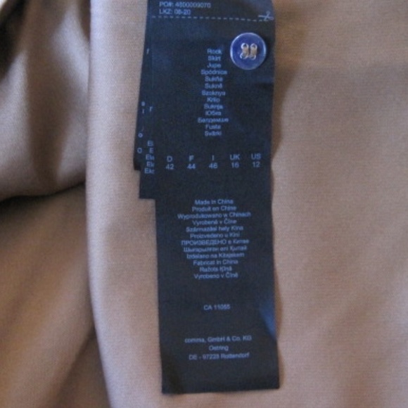 COMMA Pencil Skirt in Faux Suede - Picture 7 of 9